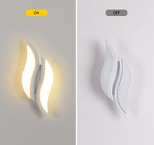 Load image into Gallery viewer, LED Interior Wall Light Acrylic Spiral Light White Wall Light 18 W Warm White Light