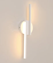 Load image into Gallery viewer, Indoor Wall Light LED Warm Light 6 W White Finish