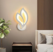 Load image into Gallery viewer, LED Indoor White Wall Light Creative Leaf-Shaped Wall Lamp 3000K 29cm