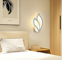 Load image into Gallery viewer, LED Indoor White Wall Light Creative Leaf-Shaped Wall Lamp 3000K 29cm