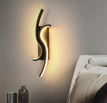 Load image into Gallery viewer, LED Black Indoor Wall Light 12W 1350LM Modern Wall Lamp Acrylic Lighting Warm White 3000K
