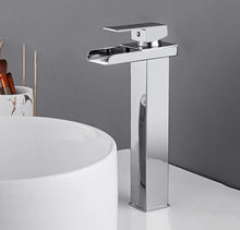 Load image into Gallery viewer, Single Lever Basin Taps Waterfall Taps Brass Single Hole Basin Tap Chrome/Black
